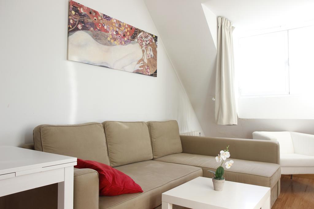 Apartamentos Habitat Zona Media Monachil Exteriör bild