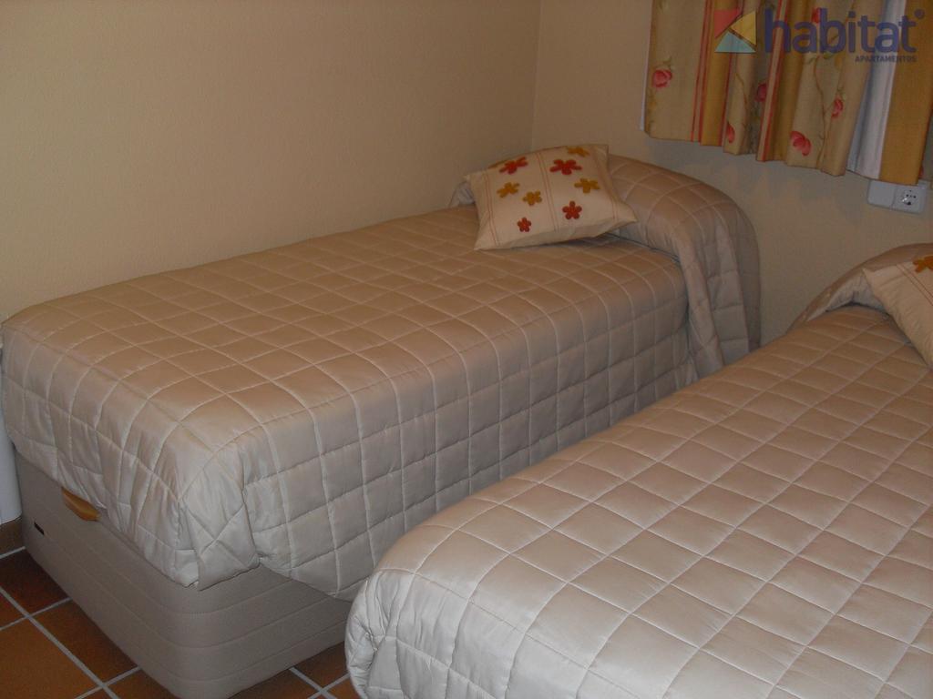 Apartamentos Habitat Zona Media Monachil Rum bild